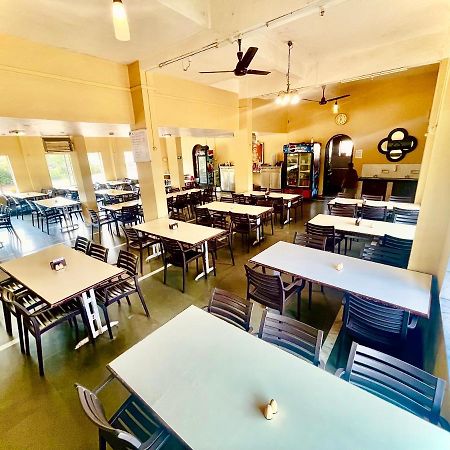 Hotel Manik Moti Lonavala Eksteriør billede