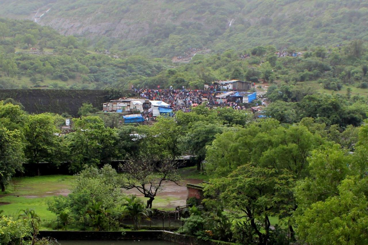 Hotel Manik Moti Lonavala Eksteriør billede