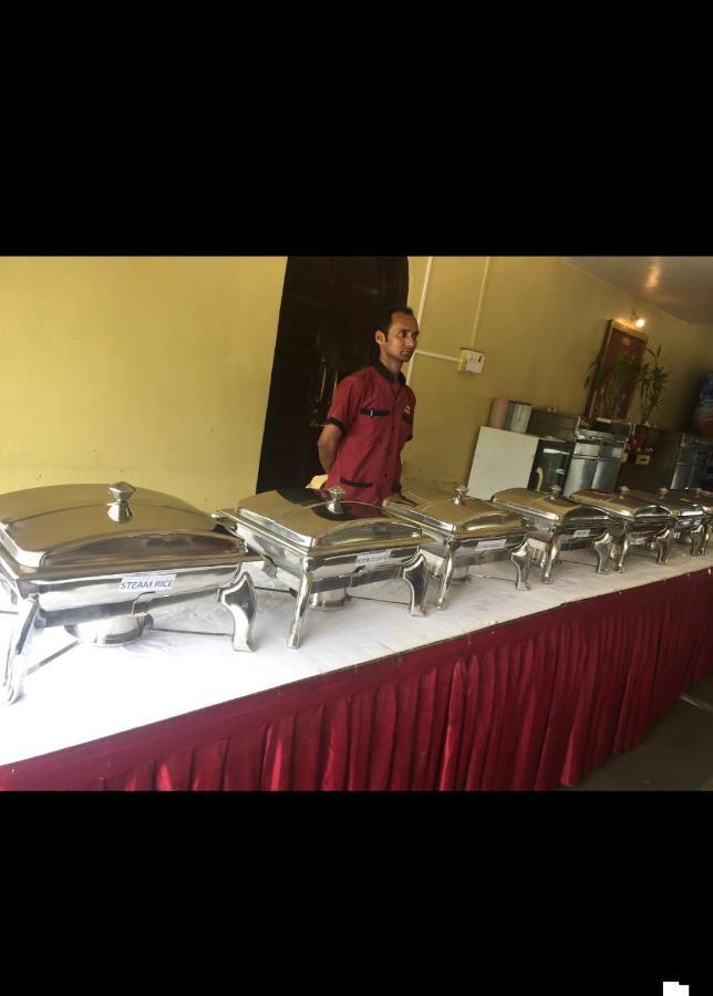Hotel Manik Moti Lonavala Eksteriør billede