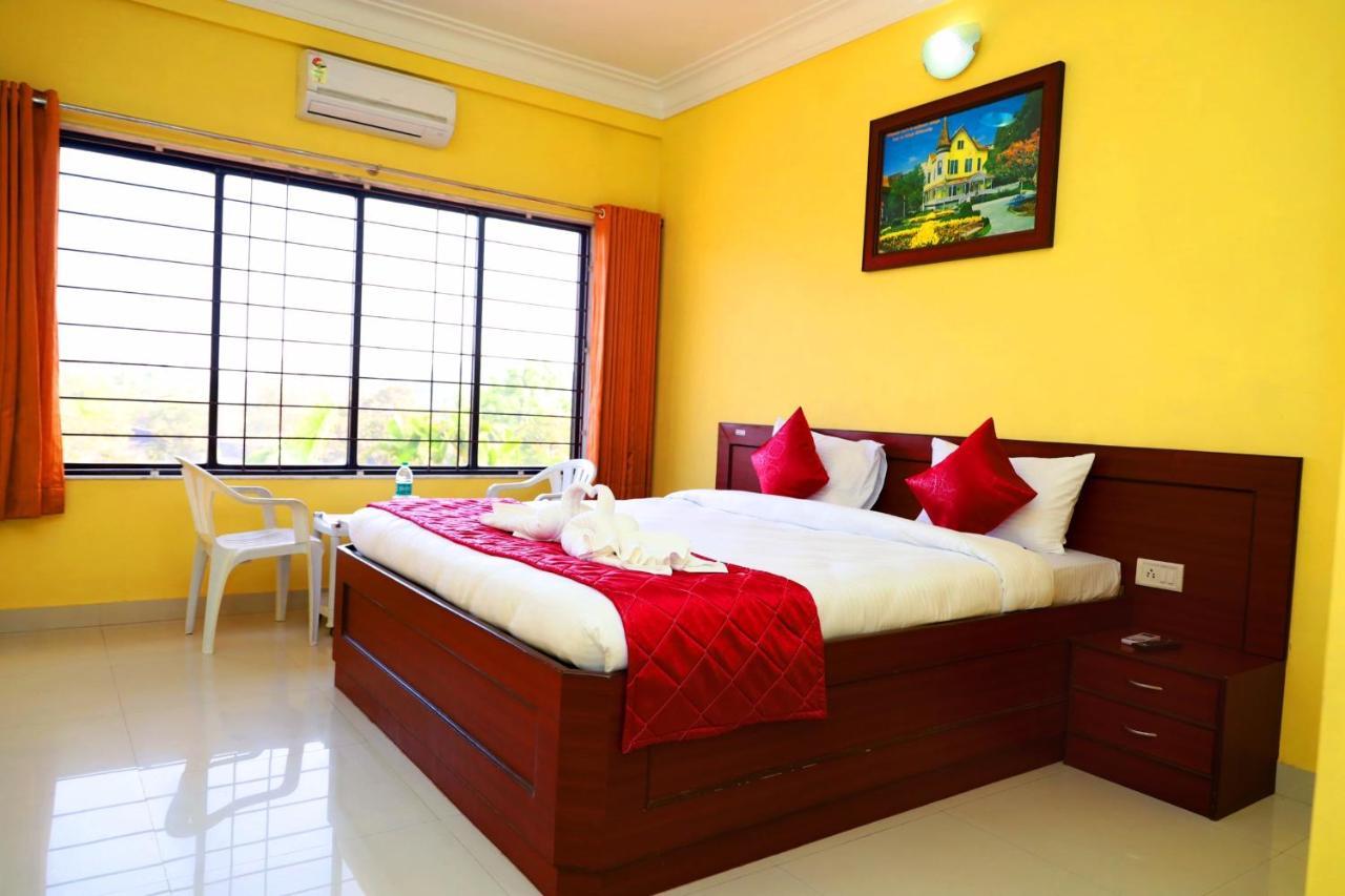 Hotel Manik Moti Lonavala Eksteriør billede